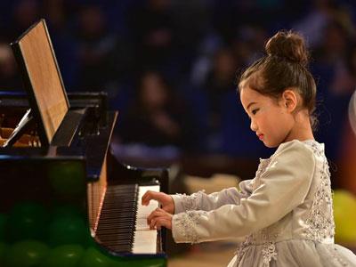 自贡请钢琴家教哪家好？